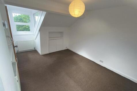 ATTIC ROOM.jpg