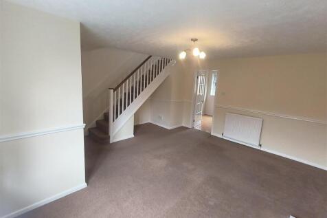 lIVINGROOM 1.jpg