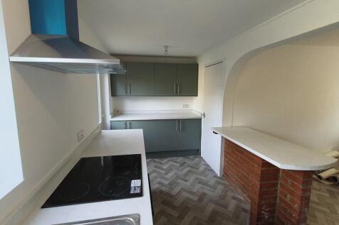KITCHEN 2.jpg