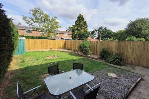 GARDEN 3.jpg