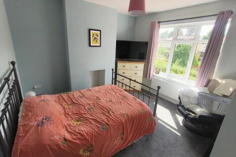 bedroom 3.jpg