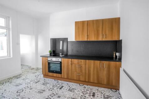 Kitchen 1.jpg