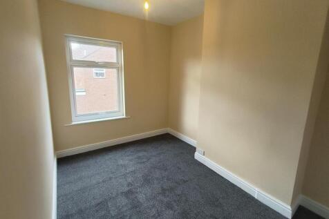BEDROOM 3.jpg