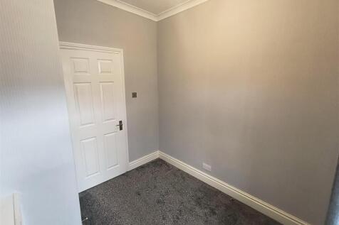 BEDROOM 3  3.jpg