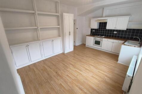 KITCHEN 2.jpg