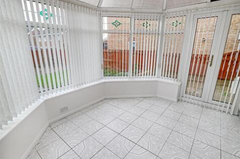 Patio 2.jpg