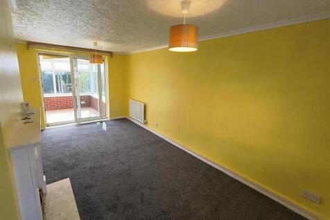 livingroom 2.jpg