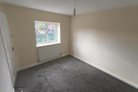 bedroom 1 2.jpg