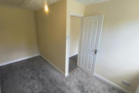 bedroom 3.jpg