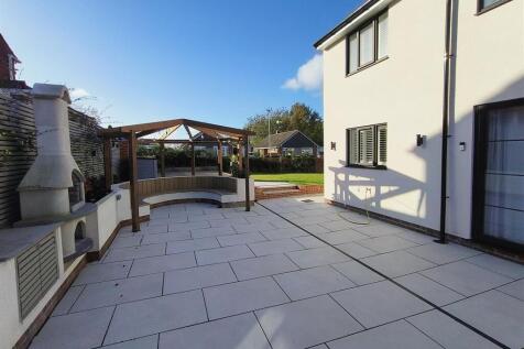 back garden area.jpg