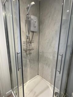 Family Bathroom.jpeg