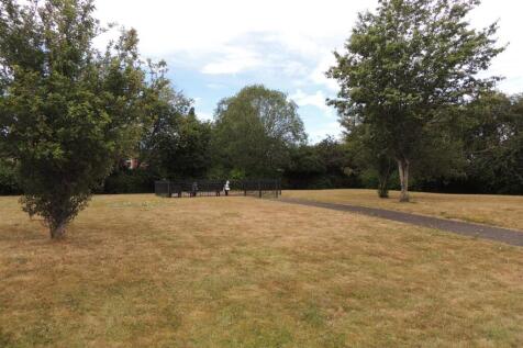 OUTLOOK TO THE REAR OF COMMUNAL GARDEN