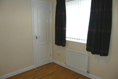 BEDROOM TWO (FRONT)