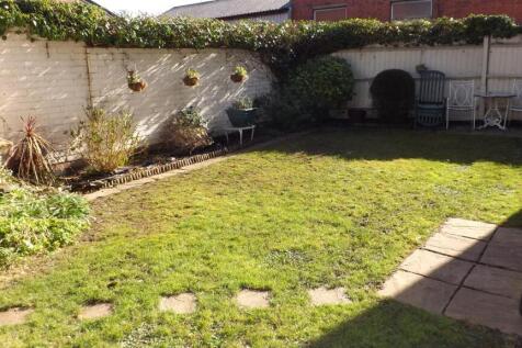 SHARED REAR GARDEN