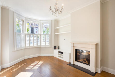 4 Alverstone Avenue