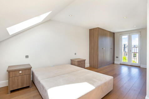 6 Alverstone Avenue