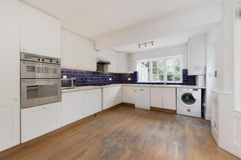 Trewint Street 8- ki