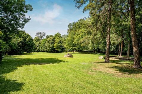 Lawned Garden