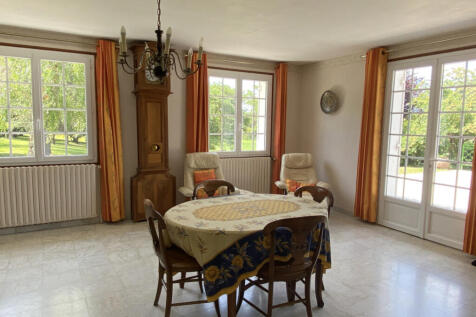 Property Image 4