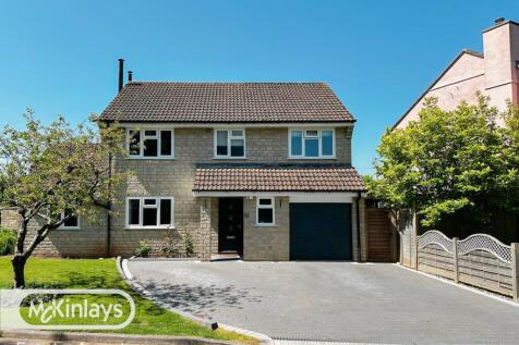 Beautiful 4 bedroom Detached house in popular loc