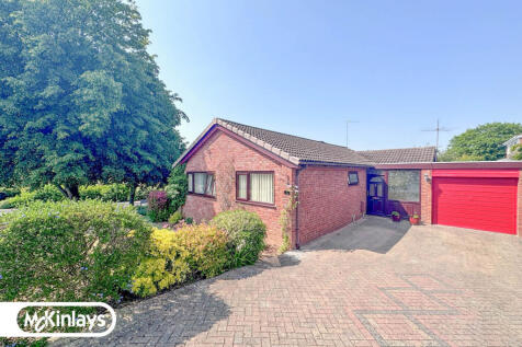 Well presented 3/4 bedroom bungalow in Culmhead