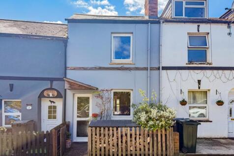 Charming 2-Bedroom Cottage with Stunning Garden