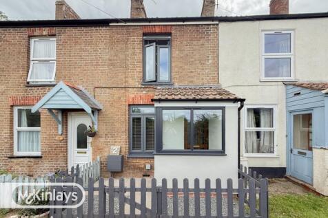 Beautifully Refurbished 2 bedroom Home in a Quiet