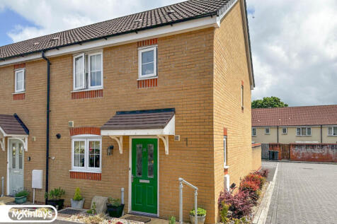Affordable &amp; Beautifully presented 3 Bedroom End 
