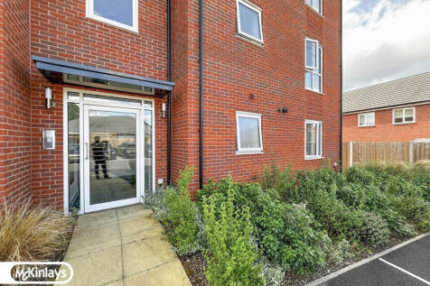 1 Bedroom Ground Floor Apartment for Sale