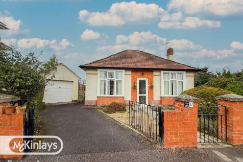 2 Bedroom Detached Bungalow for Sale