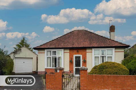 2 Bedroom Detached Bungalow for Sale.