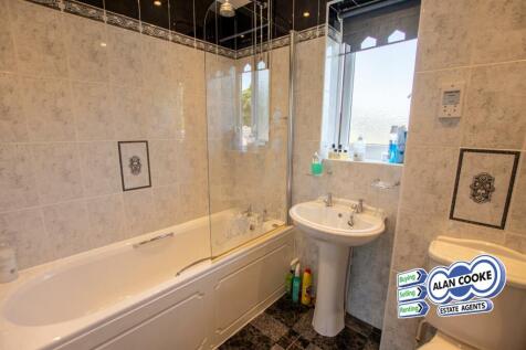 HOUSE BATHROOM