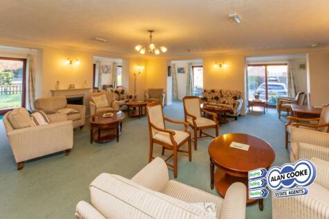 RESIDENTS LOUNGE