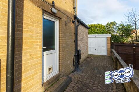 DETACHED GARAGE