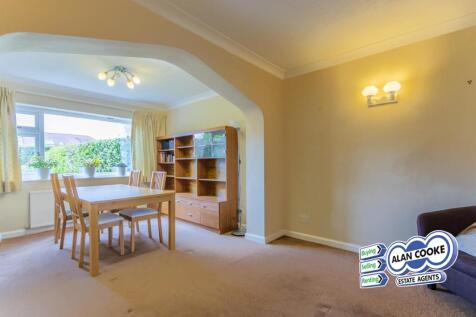 EXTENDED DINING ROOM