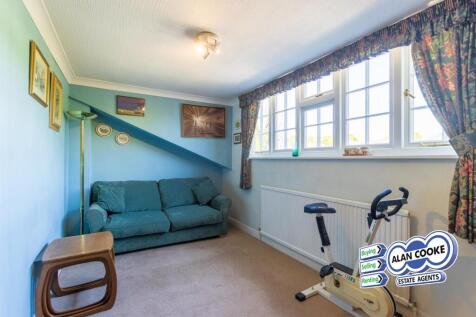 BEDROOM 3