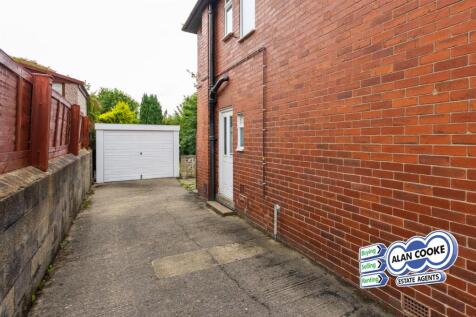 DETACHED GARAGE