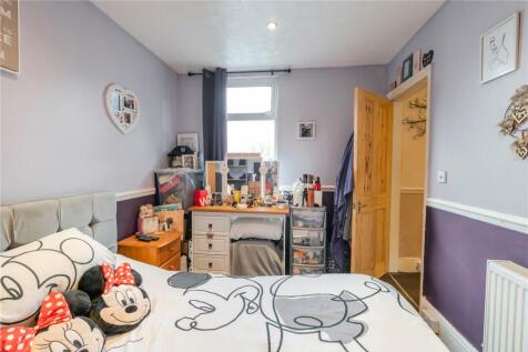 Fff - Bedroom