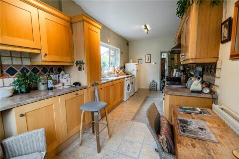 Kitchen (2)