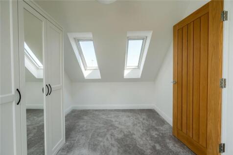 Bedroom 6 (2)