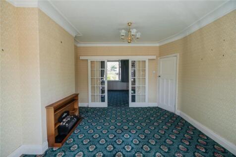 Living Room (2)