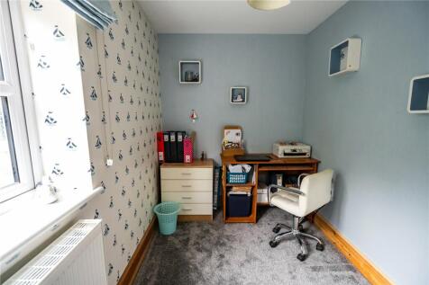 Office/Nursery/Bed5