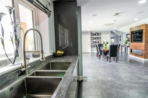 Bungalo Kitchen/Dine