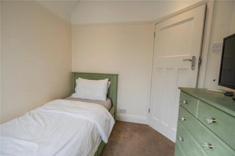 Bedroom 3 (2)