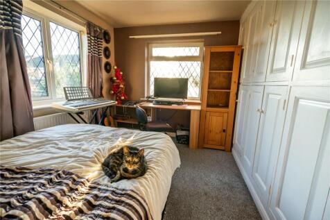 Bedroom 2 (2)
