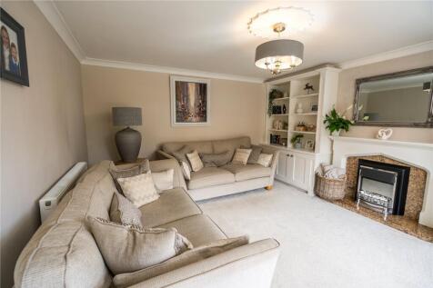 Living Room (2)