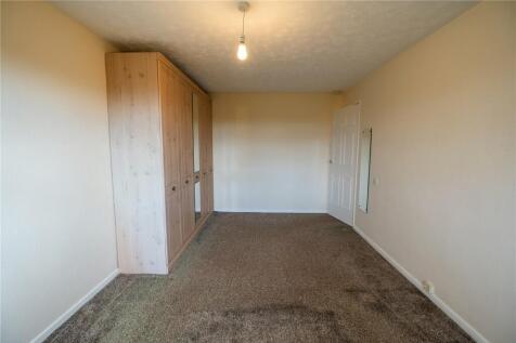 Bedroom 1 (2)