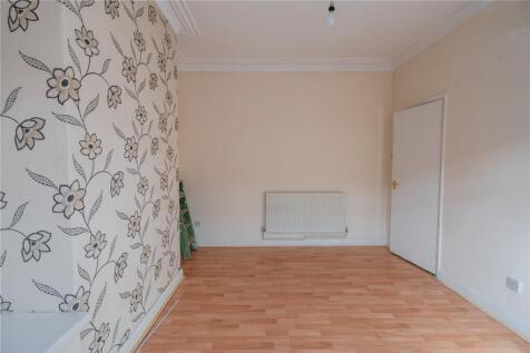 Living Room (2)