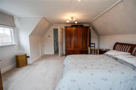 Bedroom 1 (2)