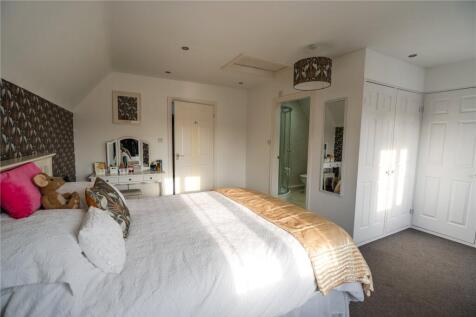 Bedroom 1 (3)